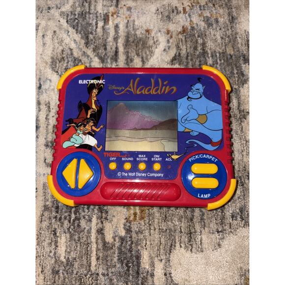 Rare HTF Vintage 1990 Tiger Electronics Disney's Aladdin Handheld Game - Tested - Picture 1 of 2
